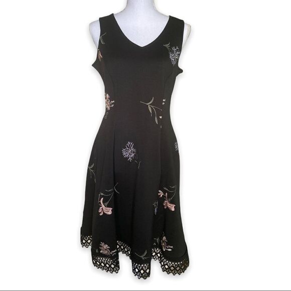 Roz & Ali Black Embroidered Fit & Flare Dress Crochet Hem 4 Cottagecore Chic - Picture 1 of 6